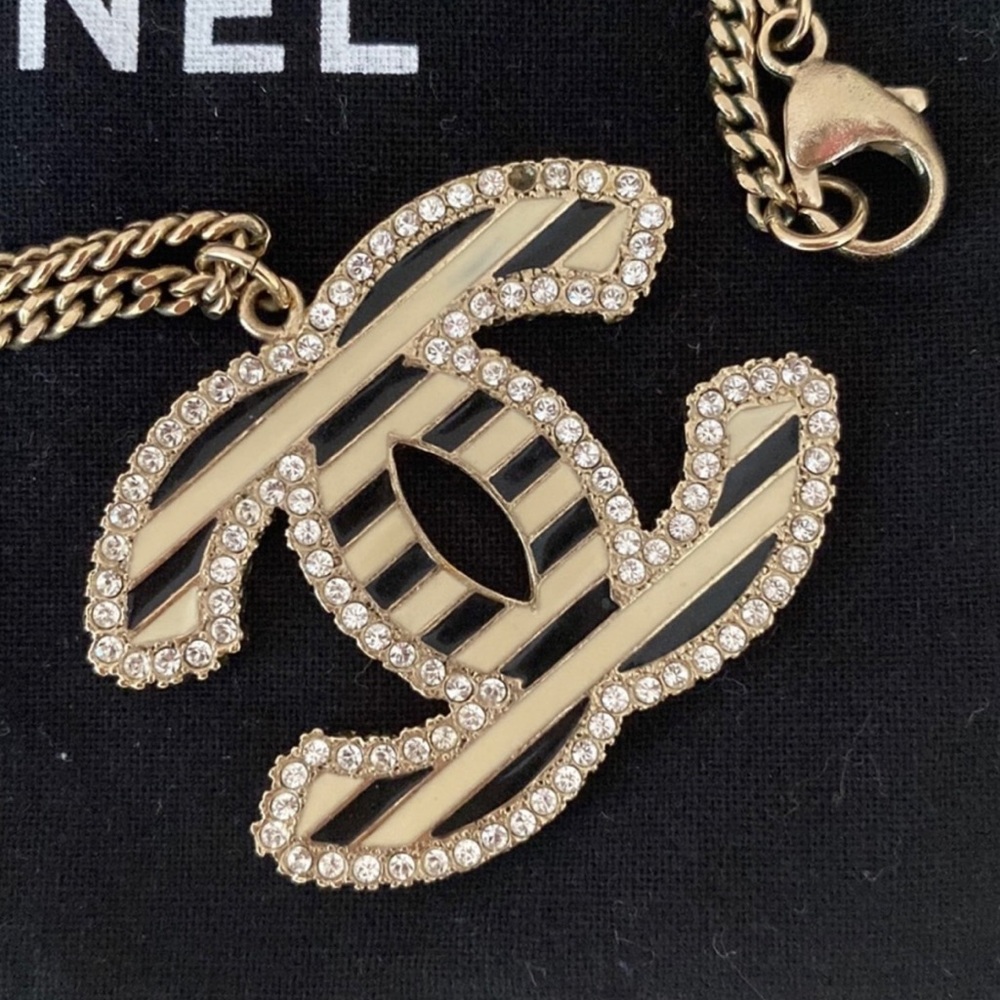Chanel necklace Crystal Enamel striped large CC - Picture 5 of 10